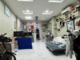 Bán nhà quận 11 chỉ 20m ra đ. 3 tháng 2, 39m2 3 tầng lô góc chỉ nhỉnh 5t