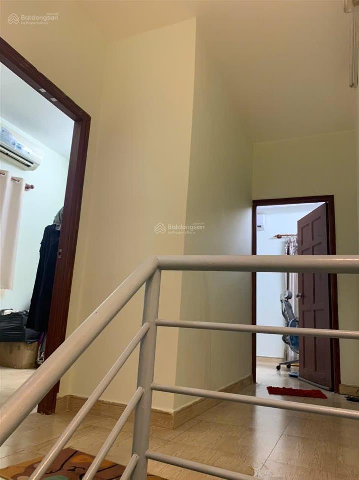 Bán nhà 2 tầng quận 3 lê văn sỹ, dt 33m2 2pn hẻm 4m chỉ 5 tỷ yếu
