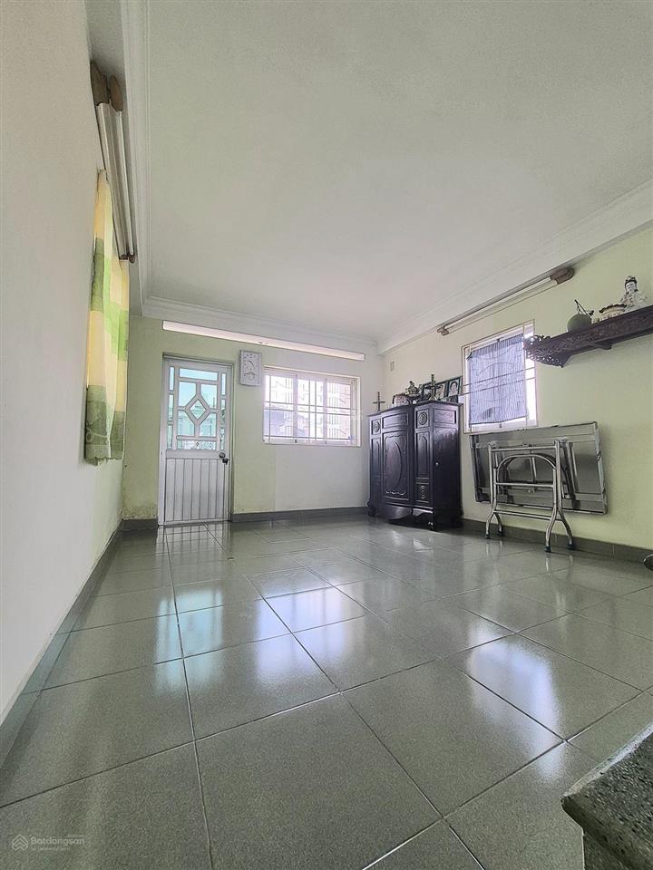 Bán nhà 4 tầng btct 40m2 phân lô hxh quận 11 lê đại hành chỉ 6,x tỷ tl