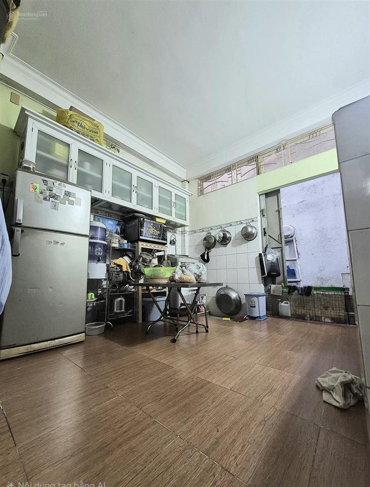 Bán nhà 4 tầng btct 40m2 phân lô hxh quận 11 lê đại hành chỉ 6,x tỷ tl