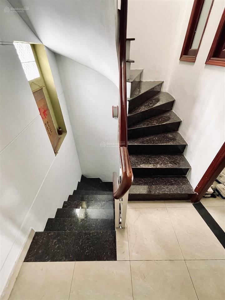 Bán nhà 5 tầng 41m2 khu vip trần quang diệu q.3 chỉ đầu 8 tỷ mạnh tl
