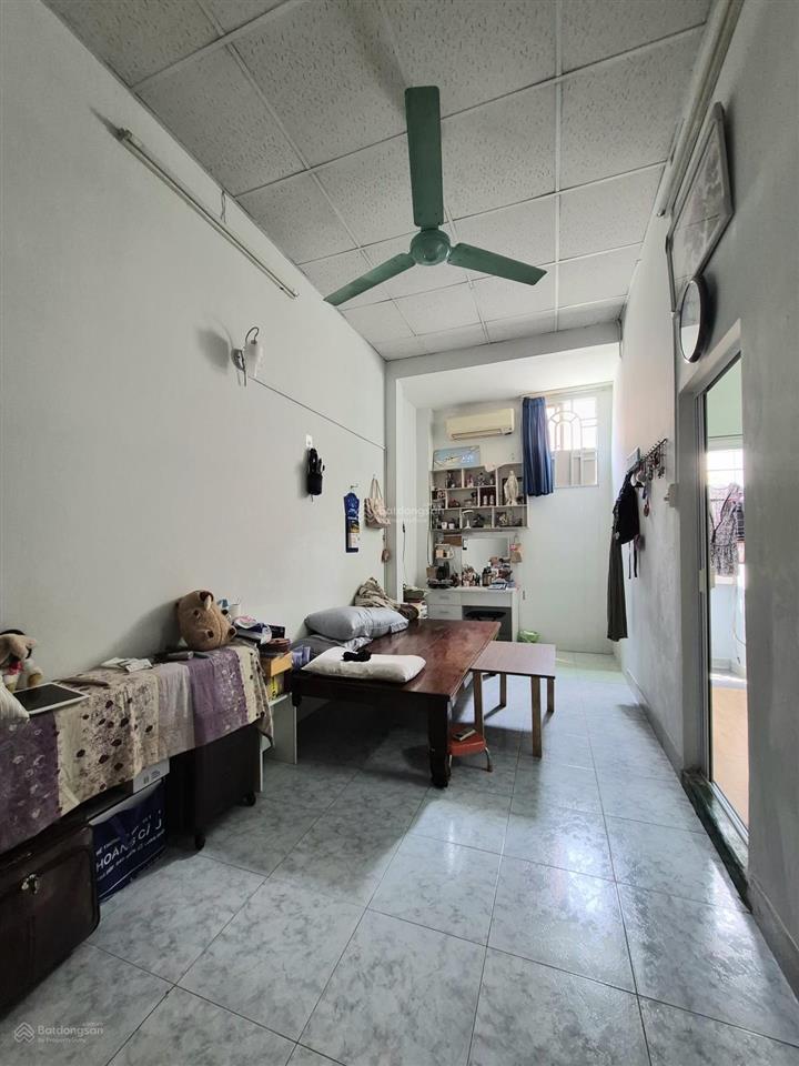 Bán nhà tân bình diện tích lớn 86m2 2 tầng ngay etown cộng hòa chỉ hơn 100tr/m2 3 căn ra hẻm oto