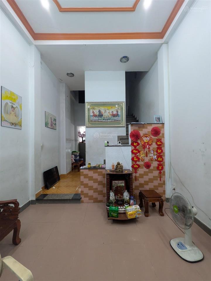 Bán nhà 4 tầng ở ngay phường 8 tân bình 50m2 hẻm 6m chỉ nhỉnh 7 tỷ tl