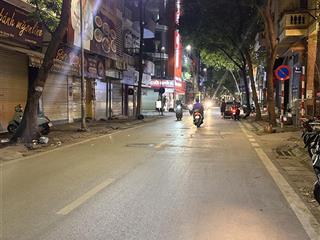Phân lô hoàng cầu / dt 93m2 mt9,6m  vĩa hè , ô tô tránh siêu vip đống đa  vị trí hiếm ít nhà