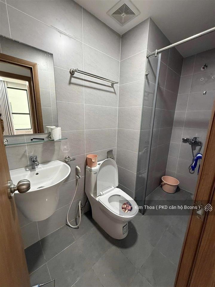 Chính chủ bán căn hộ bcons green view 2pn 2wc 54m2 giá chỉ 2,1 tỷ. bao hết thuế phí sang sổ