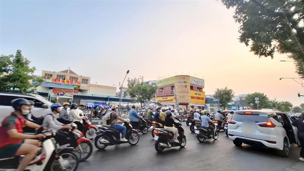 Thơm nhất khu chợ! nhà 4 tầng hxh quang trung gò vấp 90m2 chỉ 11.x tỷ có dòng tiền.