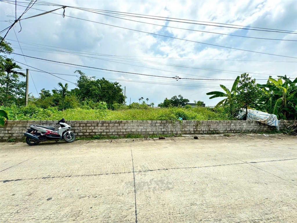Lô góc hàng hiếm 1850m2 bám trục chính đường rộng 8m tại thôn suối sếu, xã nhuận trạch, giáp khu cn