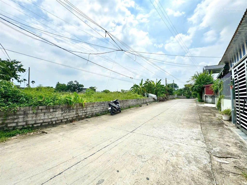 Lô góc hàng hiếm 1850m2 bám trục chính đường rộng 8m tại thôn suối sếu, xã nhuận trạch, giáp khu cn