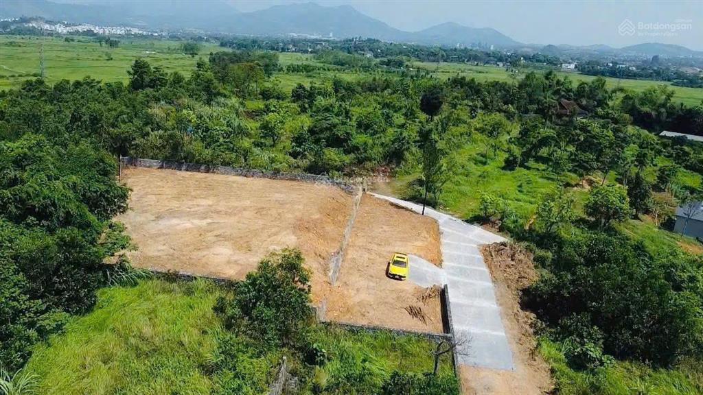 Chủ gửi bán mảnh đất view hồ mát mẻ 1441m2, mặt tiền 36m, mua 1 nửa chủ cùng bán, giá chỉ 8,5 tỷ