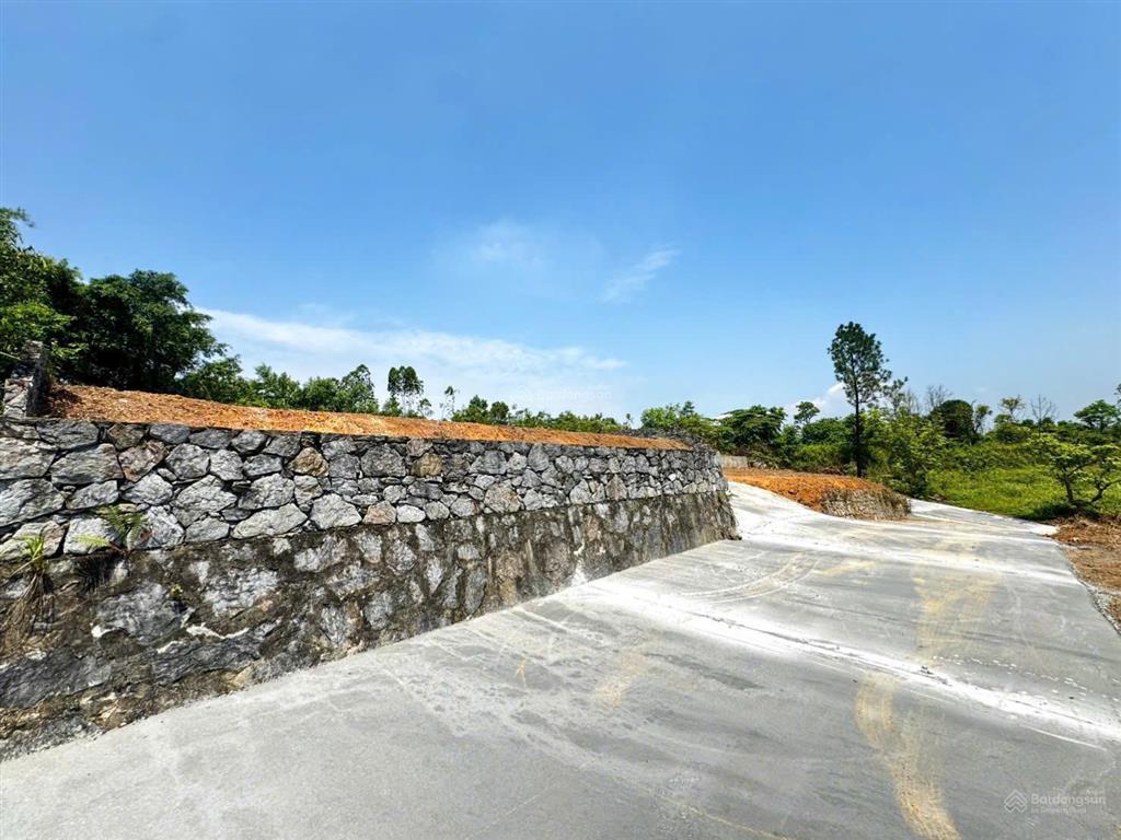 Chủ gửi bán mảnh đất view hồ mát mẻ 1441m2, mặt tiền 36m, mua 1 nửa chủ cùng bán, giá chỉ 8,5 tỷ