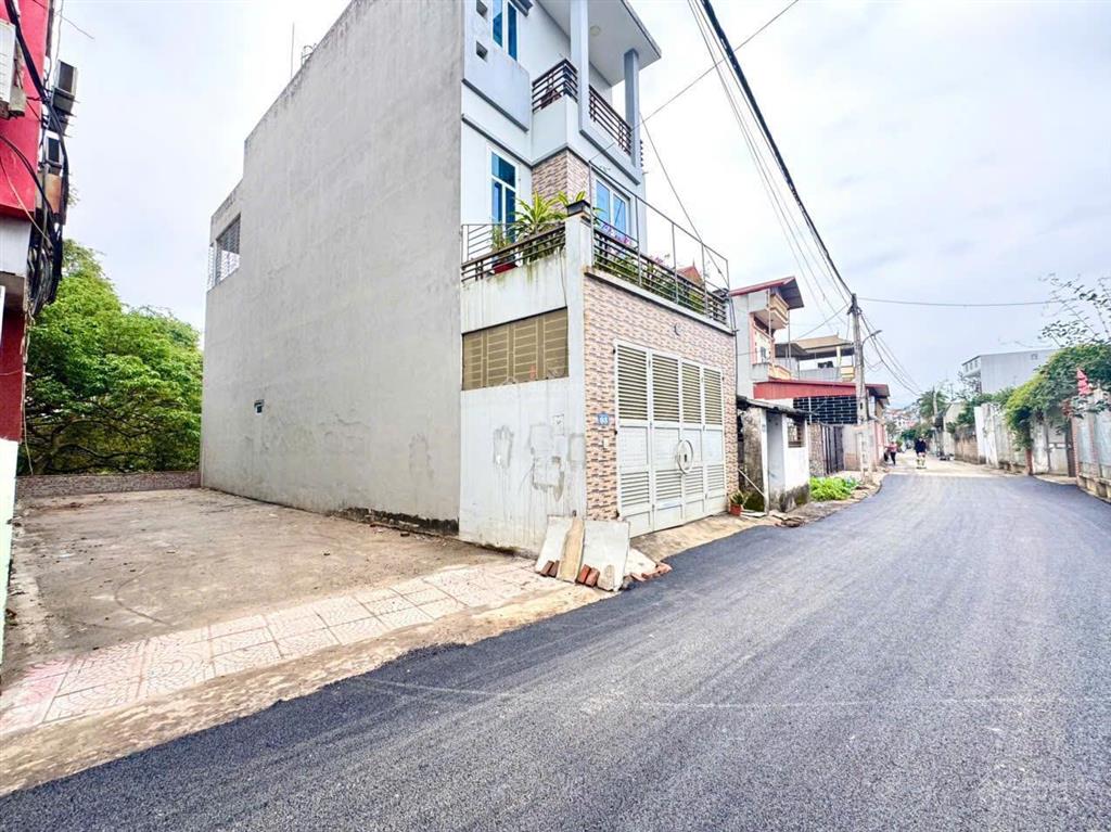 Chính chủ cần tiền gấp em bán cắt lỗ 80m full thổ cư ngay trung tâm xã xuân mai, làn 2 ql21a sắp mở
