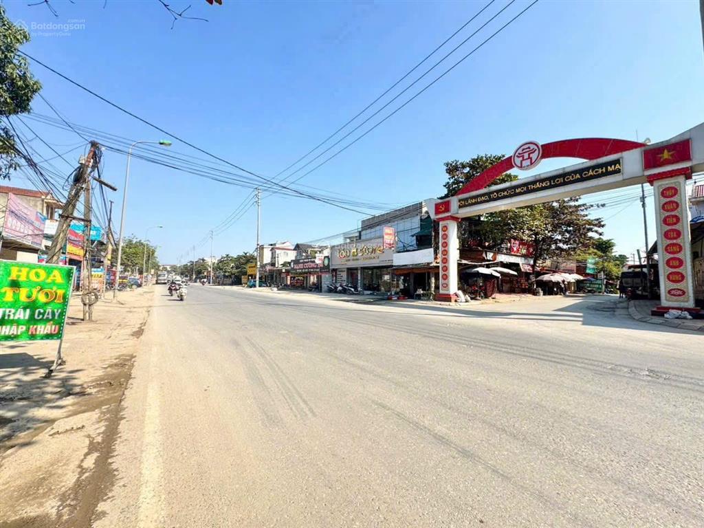 Chính chủ cần tiền gấp em bán cắt lỗ 80m full thổ cư ngay trung tâm xã xuân mai, làn 2 ql21a sắp mở