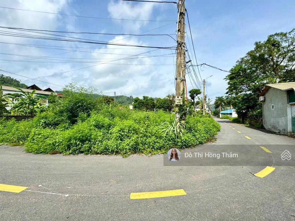 Cần chuyển nhượng lô góc 408m2 full thổ cư tại lâm sơn gần dự án, gần sân golf, cách ql6 chỉ 50m