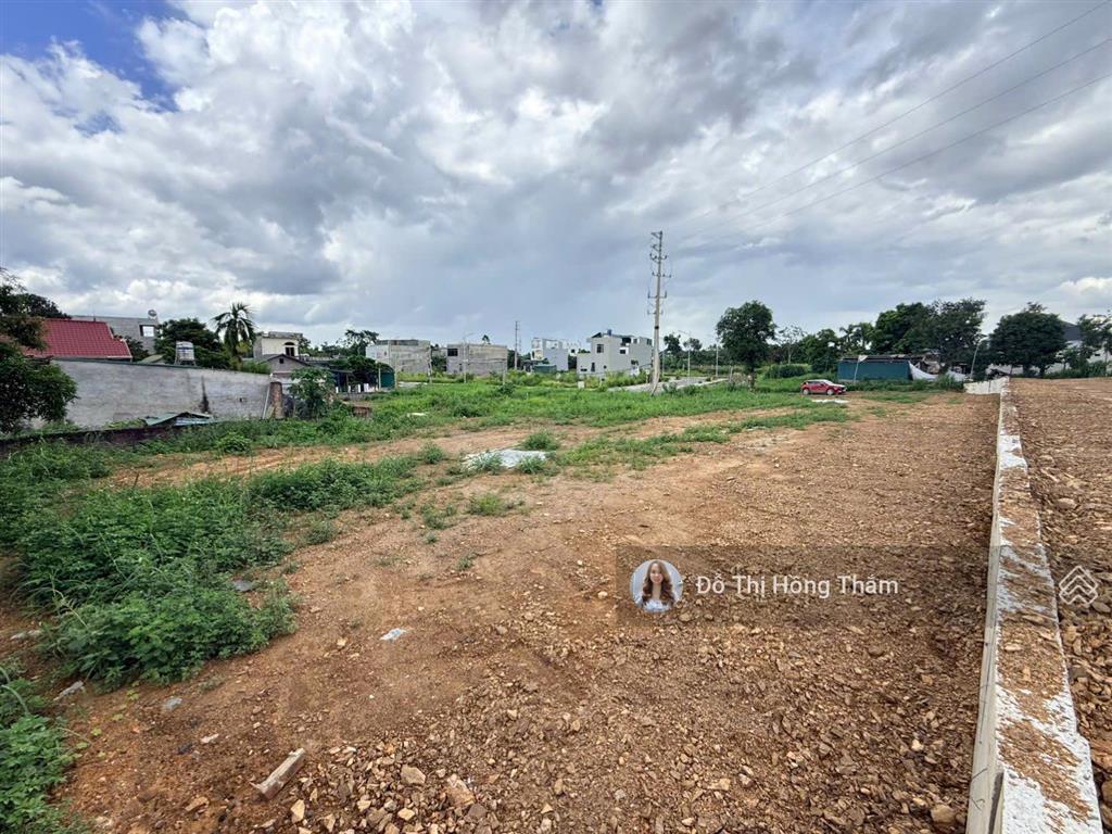 Cần bán 3318m2, 580m đất ở ngay cạnh khu tái định cư nhuận trạch rất tiềm năng, giá thương lượng