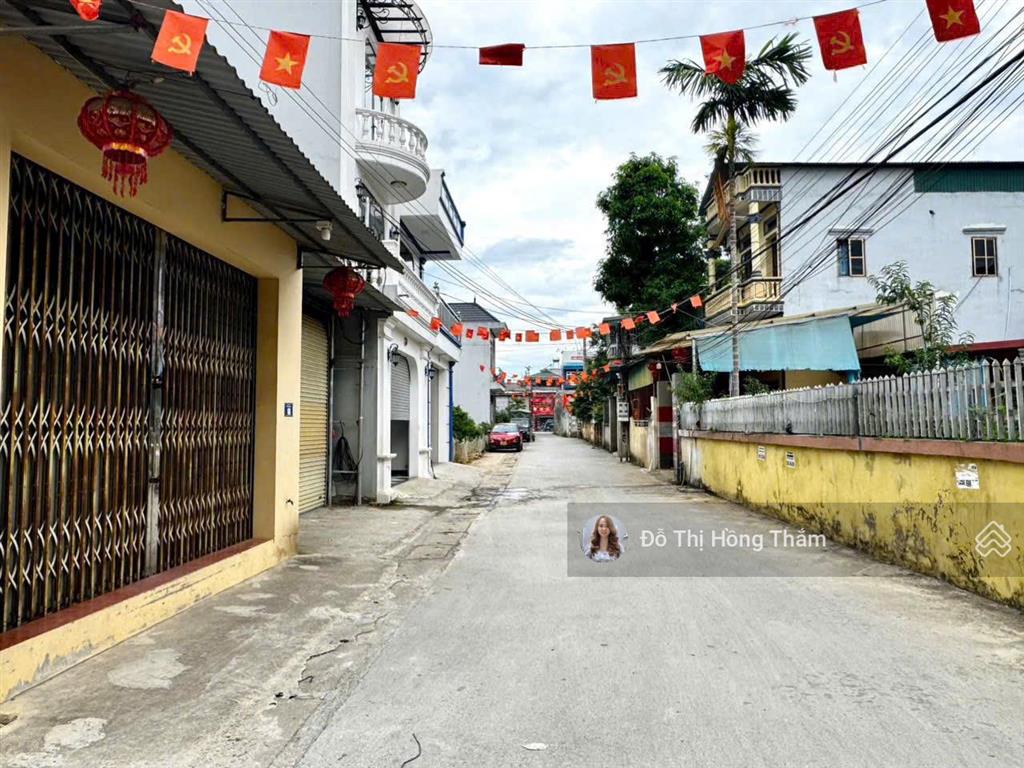 Cần bán 227m ngay cạnh chợ bê tông, mặt tiền 12m chia đc 2 lô, ra ql21a chỉ 100m, đầu tư tiềm năng