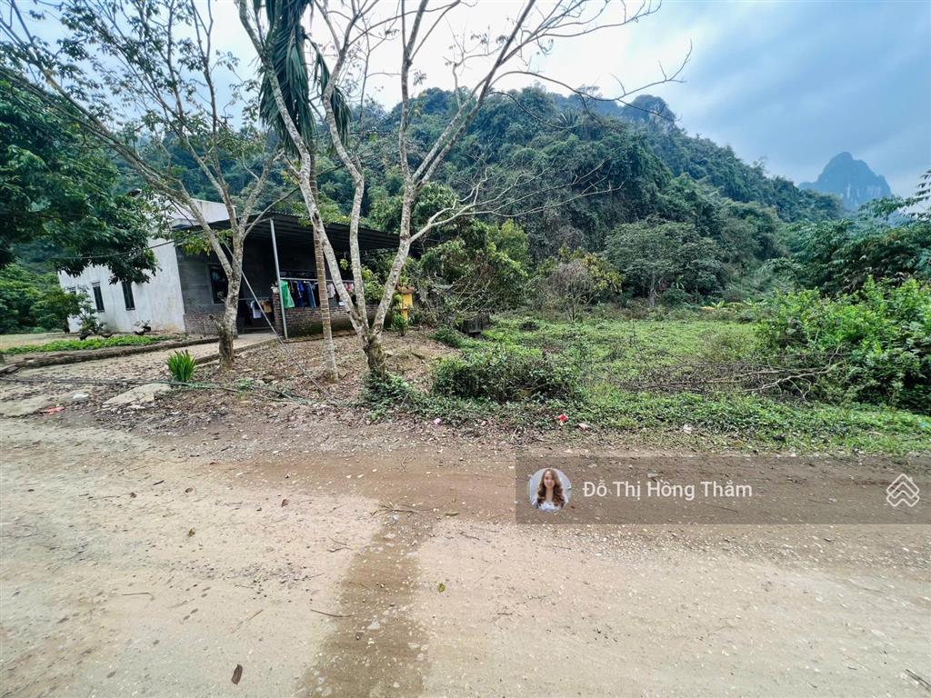 Một lô góc hiếm có 1237m bám trục chính liên xã đường sắp đổ nhựa tại cao sơn, lương sơn giá 2,1tr
