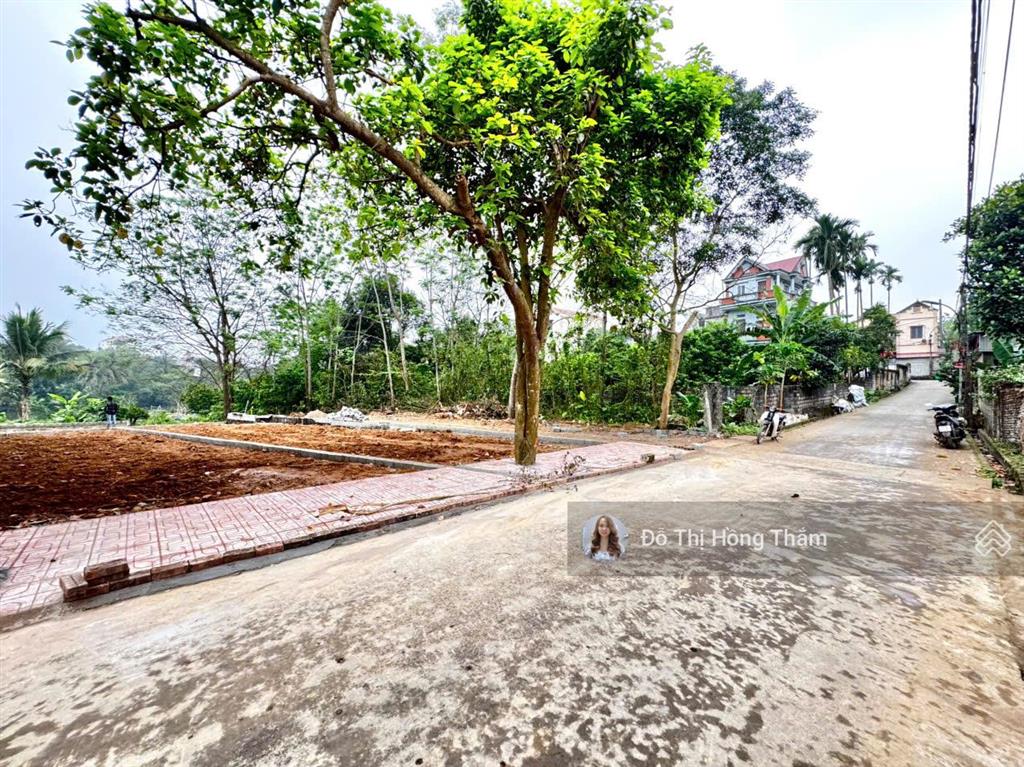 Bán gấp 104m2 nằm trong khu dân cư giàu có tại thôn xuân thủy, cách ql21a 150m, giá chỉ 2,9 tỷ