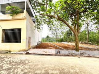 Cần bán gấp 104m nằm trong khu dân cư giàu có tại thôn xuân thủy, cách ql21a 150m, giá chỉ 2,9 tỷ