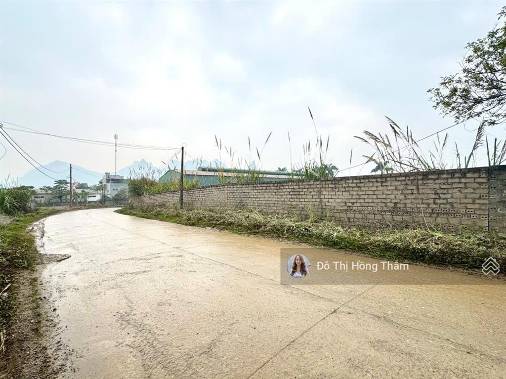 Chính chủ gửi bán lại 4241m2 ngay làn 2 ql21a để làm xưởng tại thôn suối sếu b, cách ql21a chỉ 50m