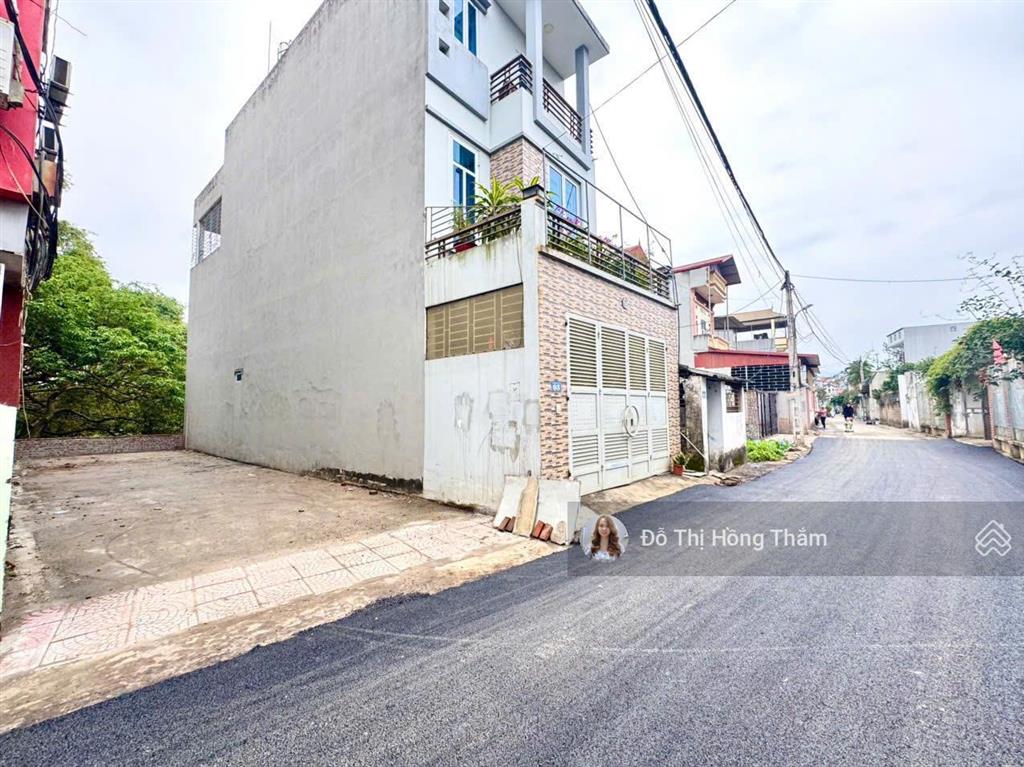 Một lô hiếm có giá rẻ, 80m2 full thổ cư, cách đường hcm 70m tại xuân thủy, xuân mai. giá 3 tỷ 250tr
