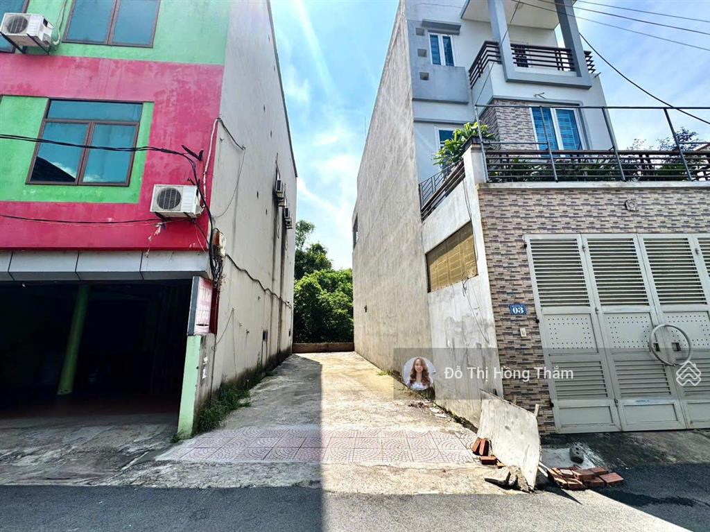 Một lô hiếm có giá rẻ, 80m2 full thổ cư, cách đường hcm 70m tại xuân thủy, xuân mai. giá 3 tỷ 250tr