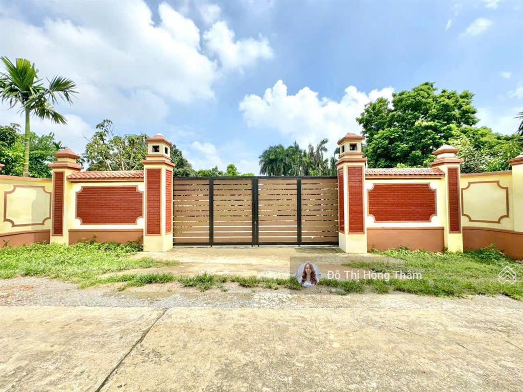Đất sẵn nhà vườn 2012m² rất đẹp, mặt tiền dài 50m, tại suối sếu, nhuận trạch. hạ giá bán 7,7tr/m2