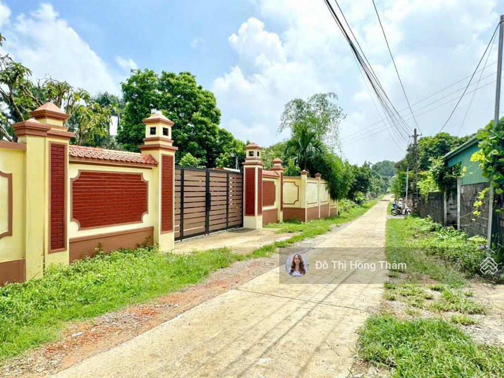 Đất sẵn nhà vườn 2012m² rất đẹp, mặt tiền dài 50m, tại suối sếu, nhuận trạch. hạ giá bán 7,7tr/m2