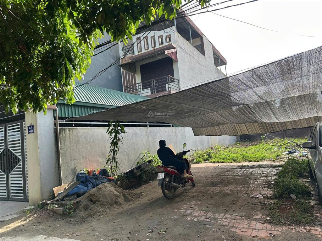 Chính chủ cần bán đất xóm chợ phủ lỗ  full thổ cư  nở hậu đẹp  ô tô