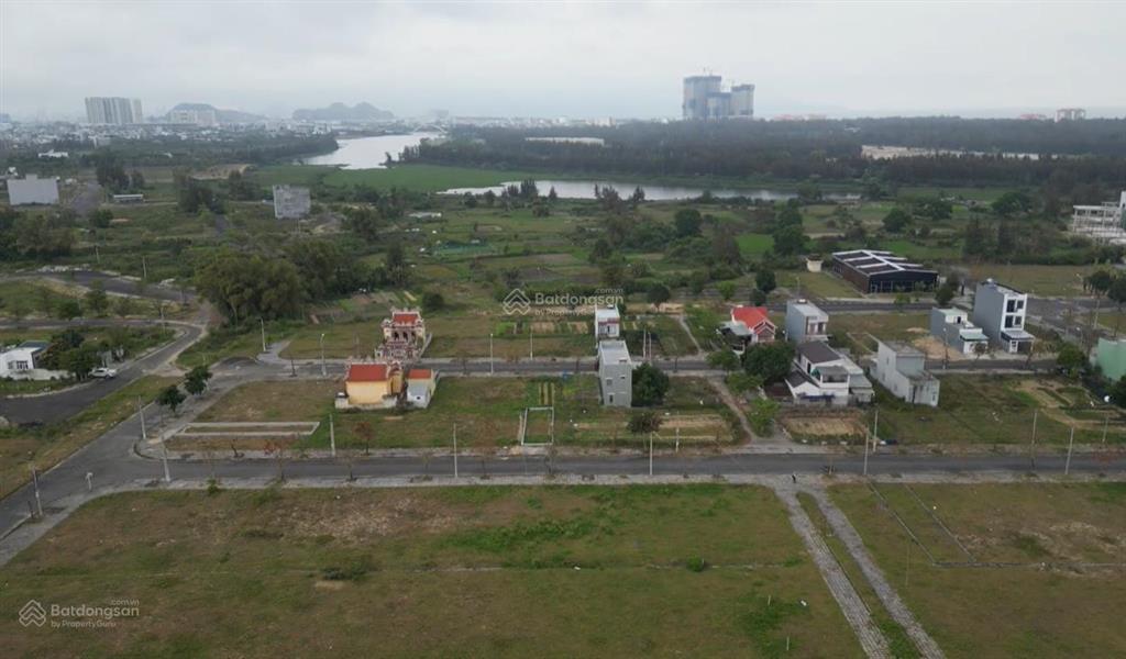 Lk11  regal victoria  hướng nam  cực kỳ thông thoáng
