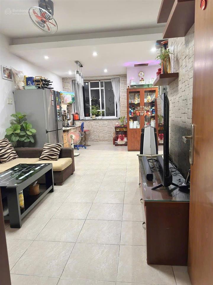 Chung cư phú thạnh, nguyễn sơn, tp 2p ngủ, 95m2, giá 9,5tr, full nt