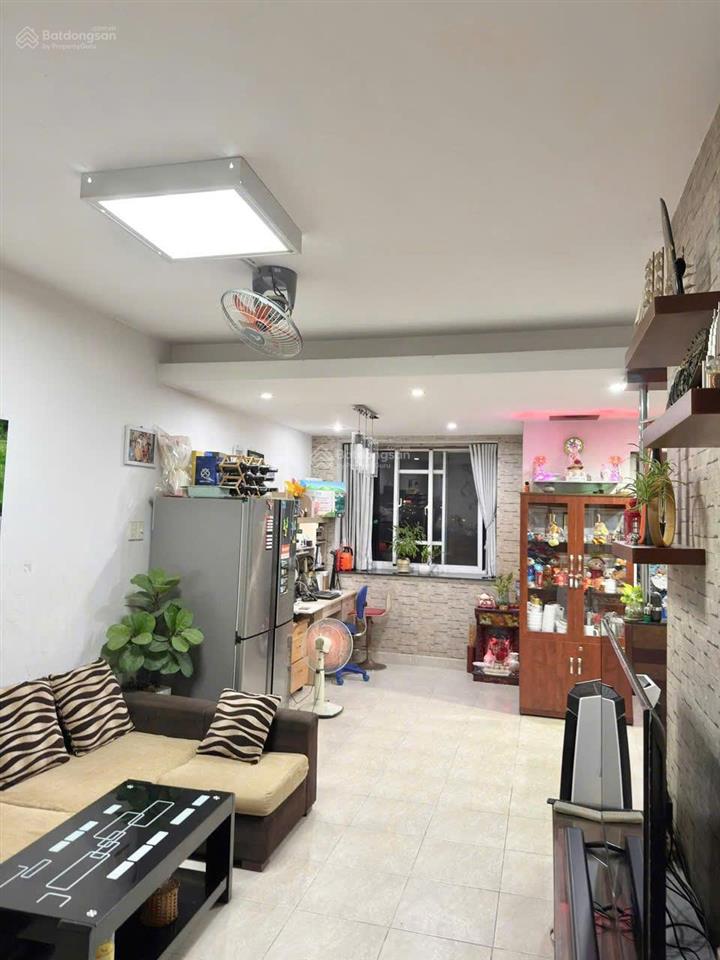 Chung cư phú thạnh, nguyễn sơn, tp 2p ngủ, 95m2, giá 9,5tr, full nt