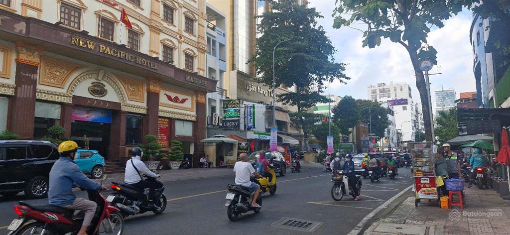 Bán nhà 3 tầng mặt tiền trung tâm q3, sát cv tao đàn, quỹ đất hiếm 232m2, pháp lý chuẩn, ngang 8m