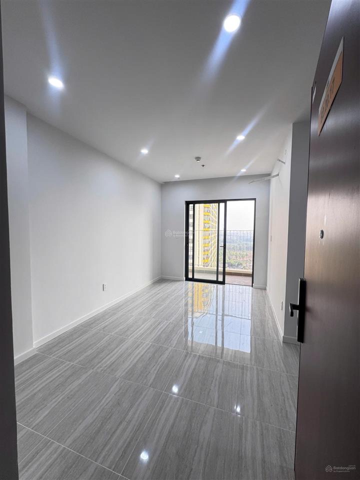 Cần cho thuê gấp căn 2pn bcons city  giá chỉ 5tr2