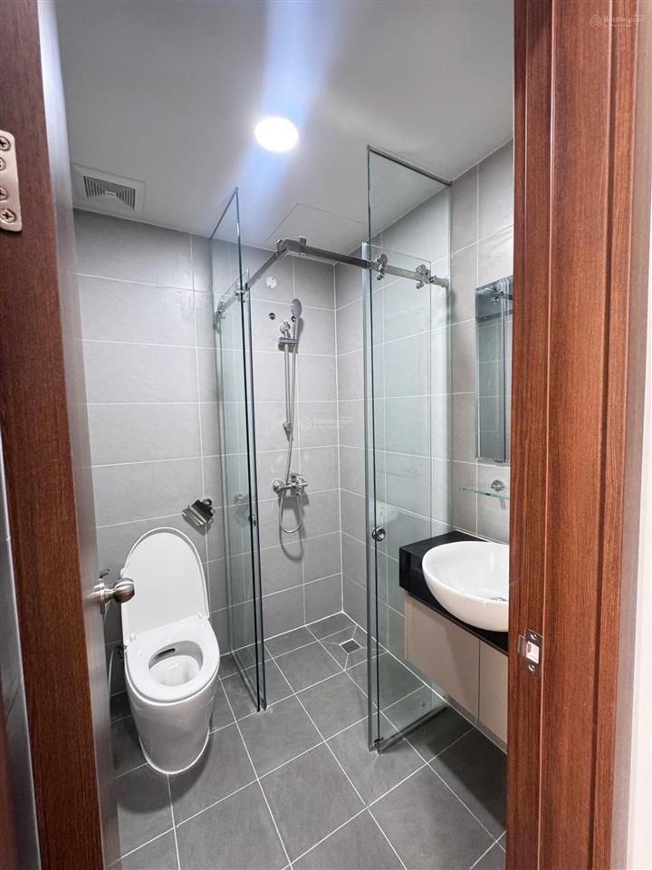 Cần cho thuê gấp căn 2pn bcons city  giá chỉ 5tr2