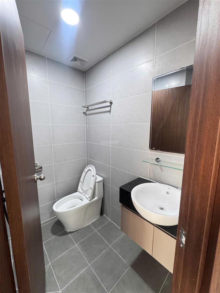 Cần cho thuê gấp căn 2pn bcons city  giá chỉ 5tr2