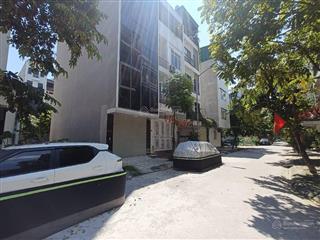 Bán gấp đất ngọc hồi ô tô tránh ,thông số vàng ,kình doanh đỉnh ,ngõ thông giá 7.9 tỷ