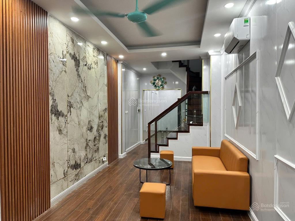 Bán gấp nhà tứ hiệp  ngọc hồi ,ô tô ,thang mày ,nhà mới koong ,lô góc giá 9.15 tỷ