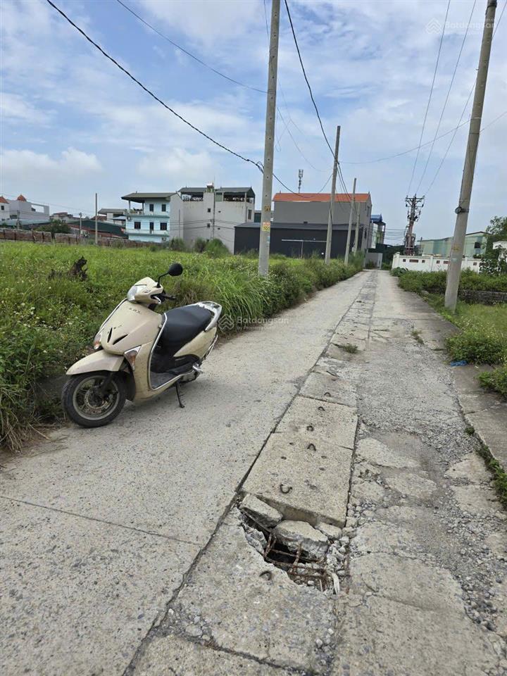 Bán gấp đất đấu giá đại áng ,ô tô ,phân lô vỉa hè hiếm ,lô góc ,diện tích rộng giá 10.3tỷ