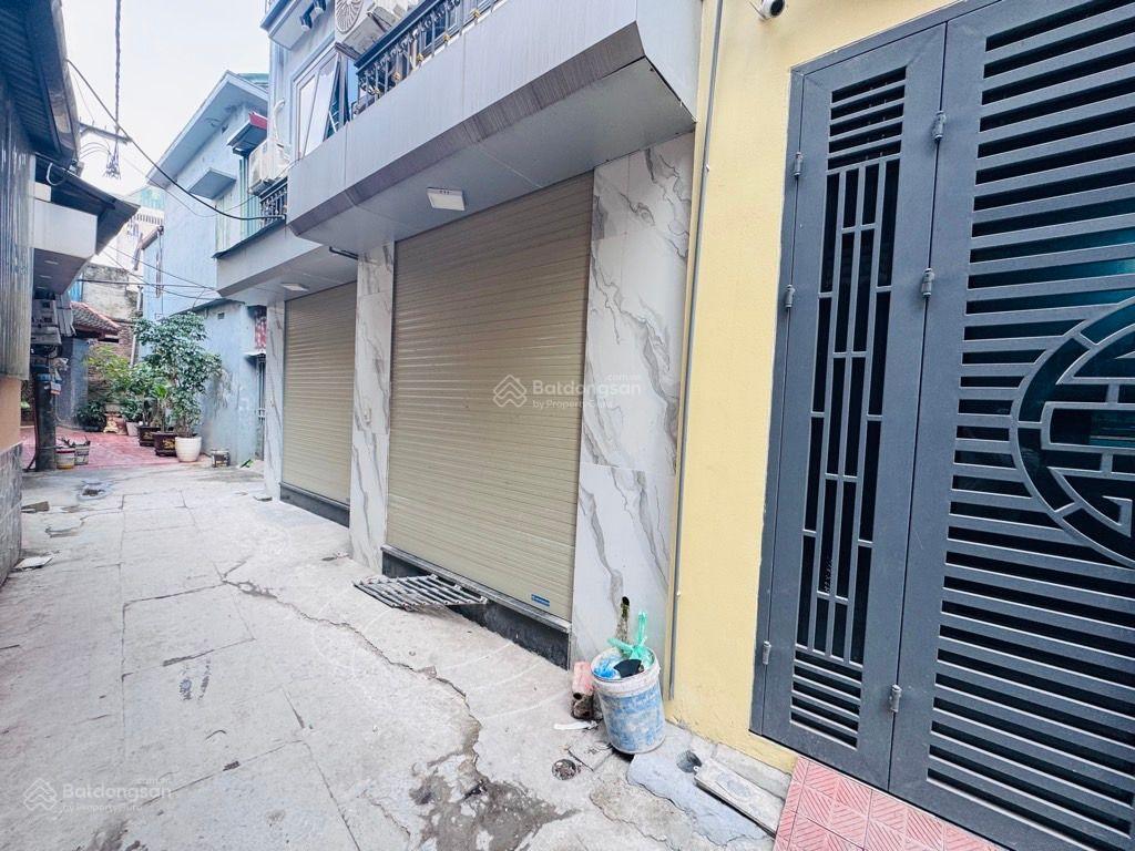 Bán gấp nhà liên ninh, ô tô đỗ cổng, dân xây chắc chắn, diện tích rộng giá 7.9 tỷ
