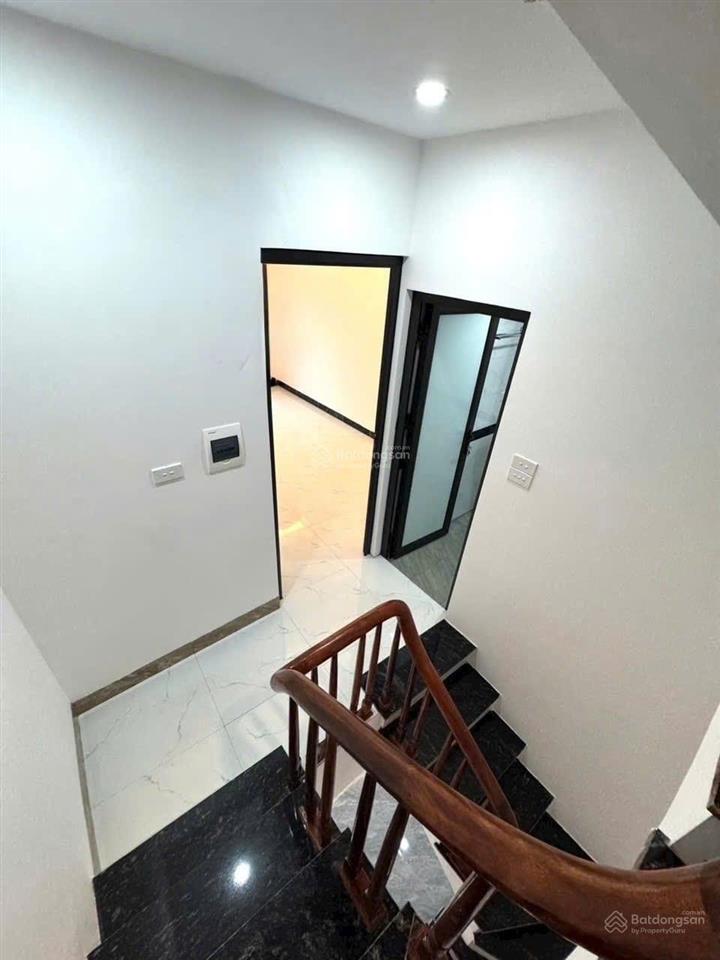 Nhà đẹp hoàng mai  ô tô đỗ cửa  4.68 tỷ 30m2 4 tầng mặt tiền rộng