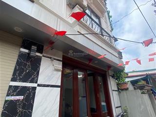 Siêu phẩm hoàng maitam trinhvf3 đỗ cửa31m 5tầng,9,68tỷ