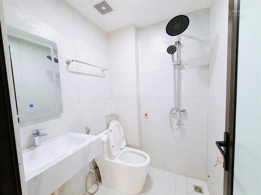 Ccmn xây mới 100% 6 tầng thang máy 9 phòng full đồ dòng tiền 50tr/tháng