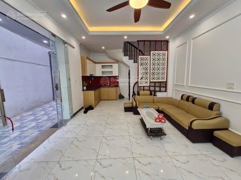 Siêu phẩm vĩnh hưng  6 tầng thang máy lô góc mặt tiền 6m  ôtô ngủ trong nhà