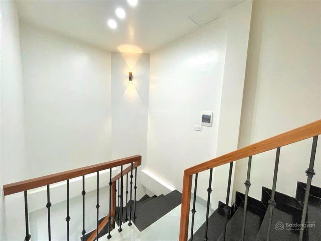 Hàng hiếm giáp bát mặt ngõ kinh doanh 1 nhà ra phố chợ 31,3m 5 tầng mặt tiền 5,2m