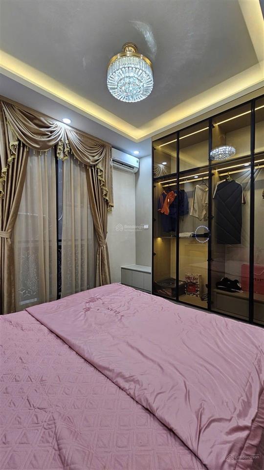 Siêu phẩm hoàng mai 31m 5tầng mặt tiền 3,8m nhà đẹp lung linhfull nội thất