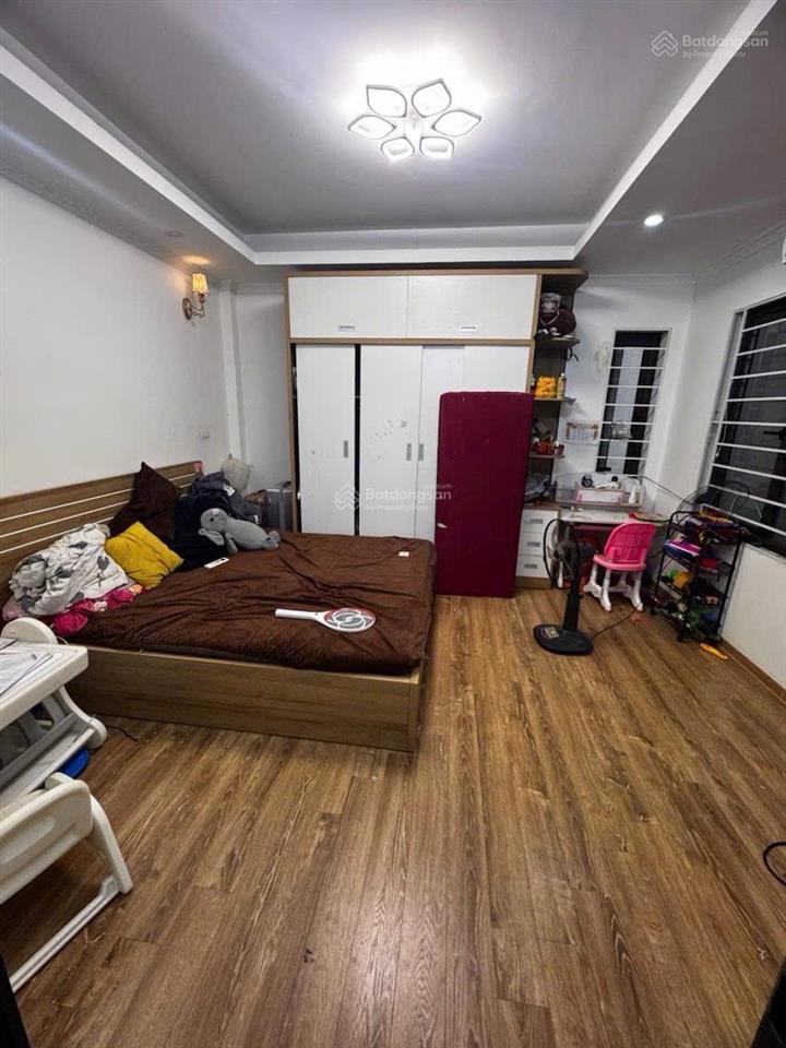 Nhà đẹp hoàng mai 30,5m 5 tầng 30m ra ôtô tránh giá chỉ nhỉnh 7tỷ