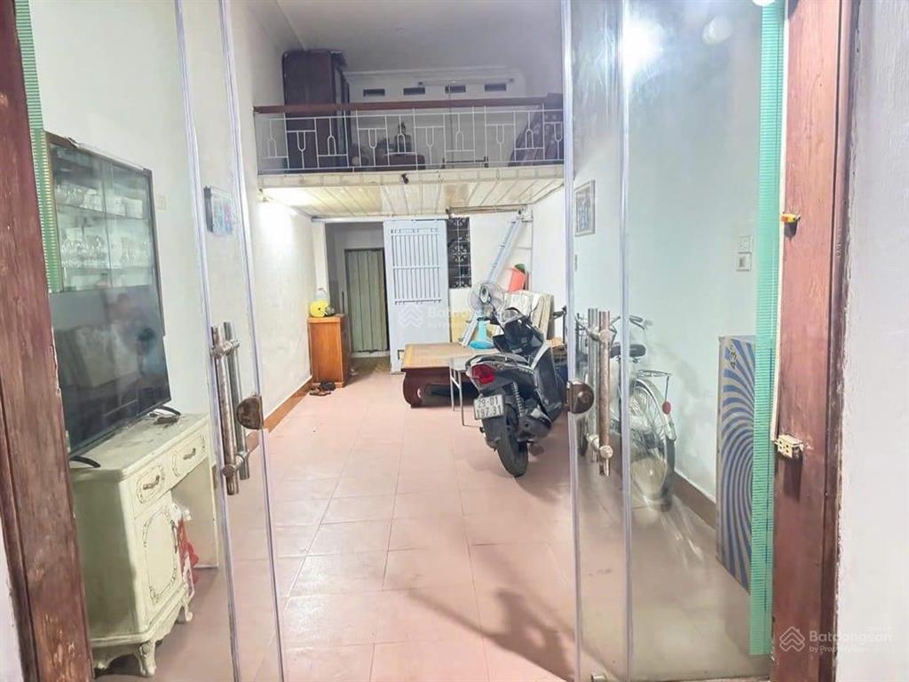 Mặt ngõ kinh doanh ô tô tránh 30m ra kim đồng 43m giá 18 tỷ