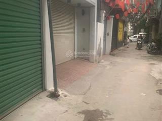Nhà kho  80m2  ngõ thông rộng  ô tô vào nhà  gần phố kim đồng  giá 10 triệu/th