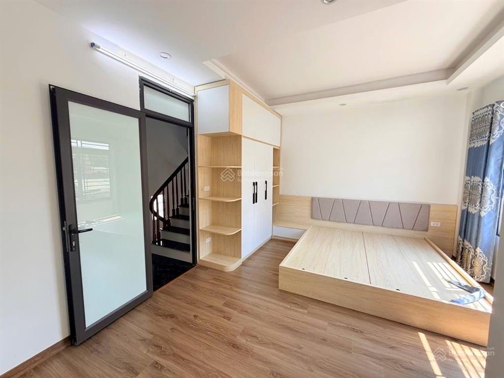 Bán nhà vĩnh hưng  30m  6 tầng  mặt tiền 5m  30m ra ô tô  giá nhỉnh 6 tỷ