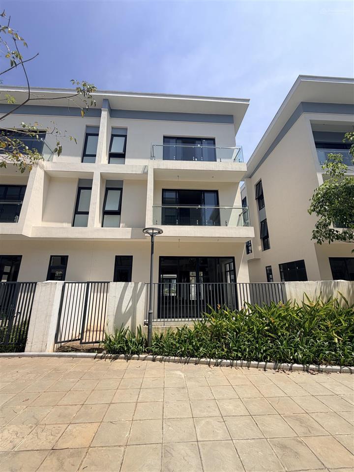 Quỹ căn biệt thự an quý villa mới nhất tháng 8. ck 36%  ký trực tiếp cđt.  0963 689 ***